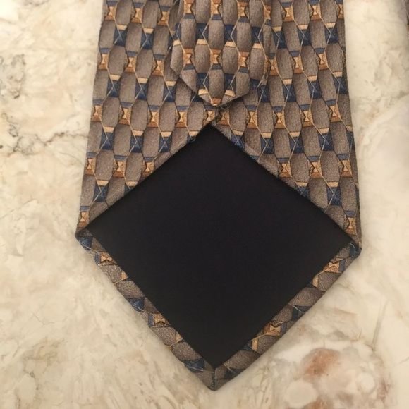 Christian Dior?100% Silk Tie - Picture 3 of 9